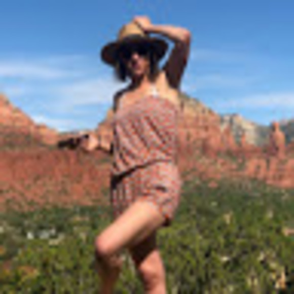 Meet your Posher, Kimberly - Picture 1 of 1